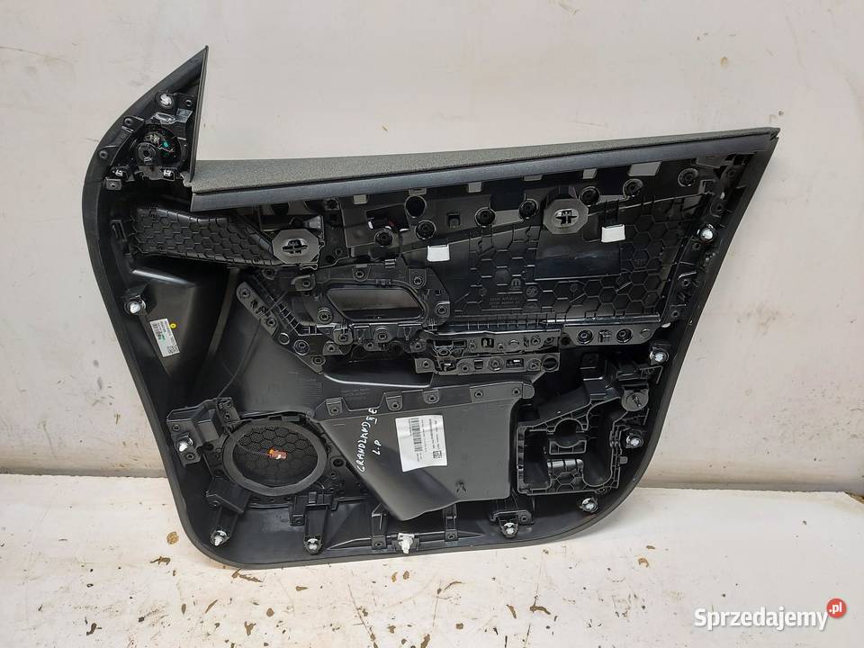 OPEL Grandland II Tapicerka drzwi przód lewa osobowe