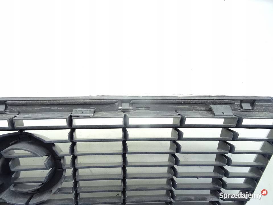 4D0853651M AUDI S8 D2 9902 GRILL ATRAPA MASKI osobowe Przemęt