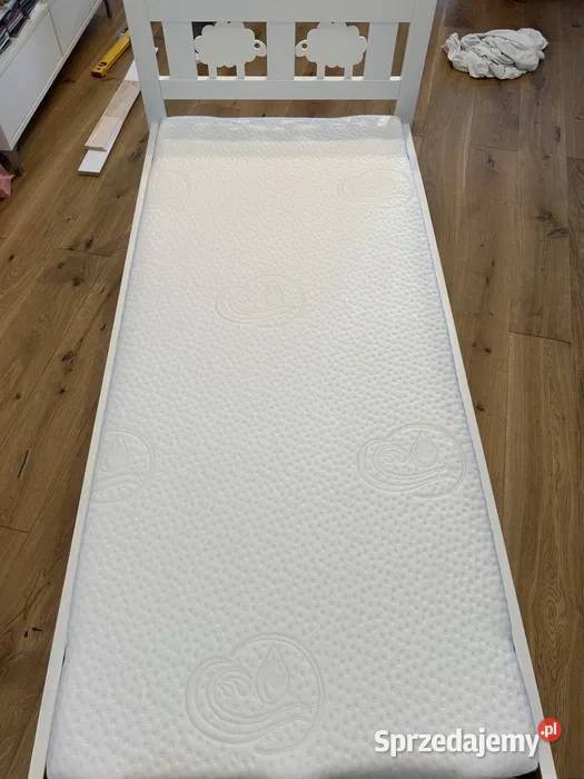 Ikea łóżko dziecięce z materacem wielkopolskie