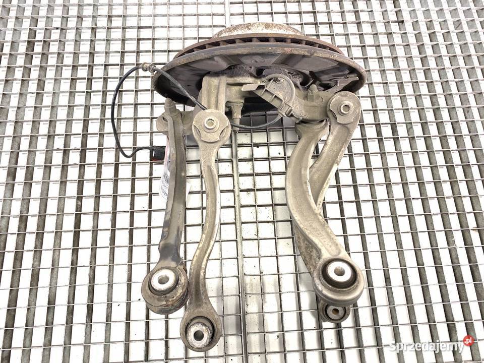 ZWROTNICA PIASTA PRAWY TYŁ MERCEDES C218 osobowe