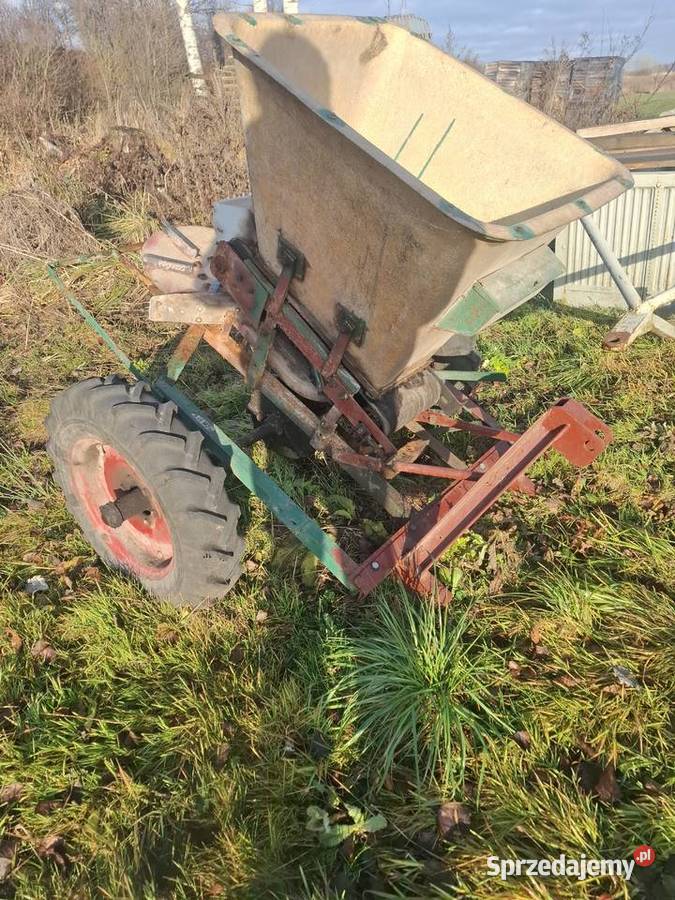 Opryskiwacz rozsiewacz lej kossadzarkawózek Pińczów