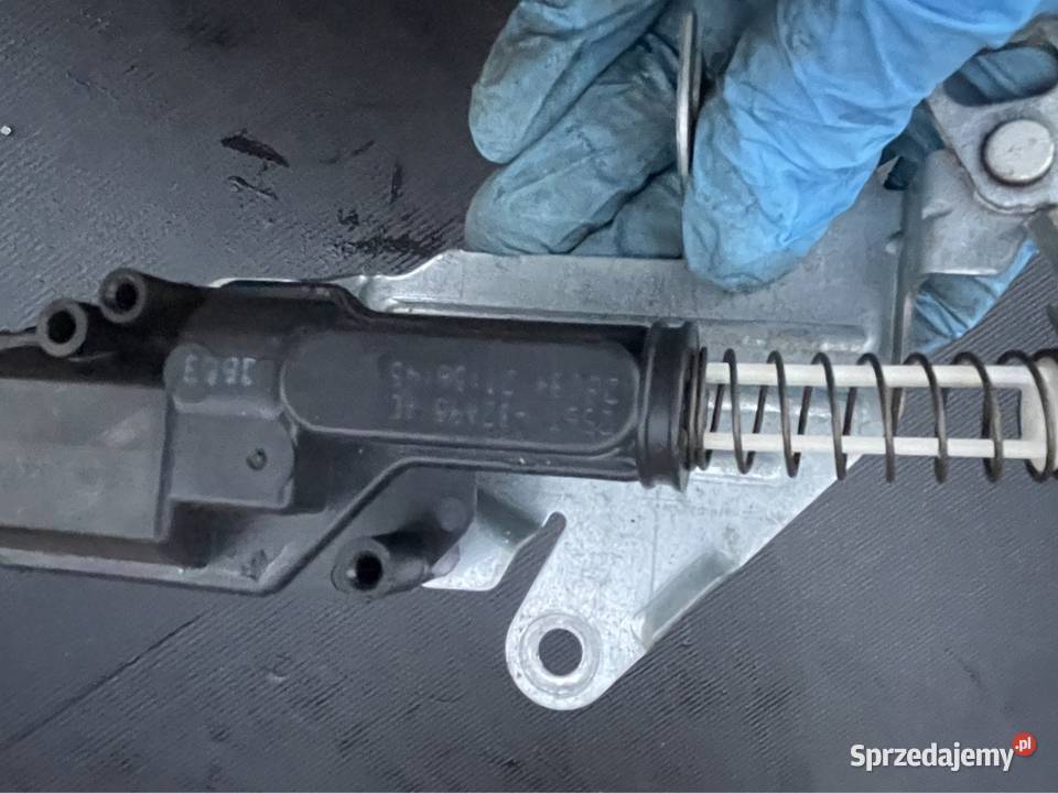 2S6T32A98 siłownik zamka klapy tył Ford fiesta Szczecin