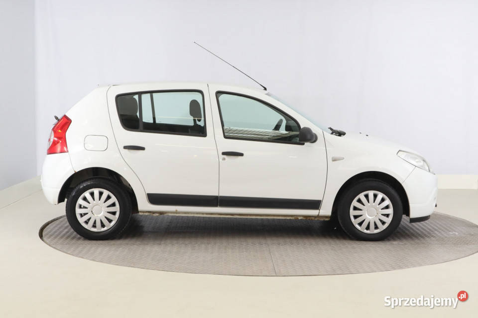 Dacia Sandero 16 MPI isofix