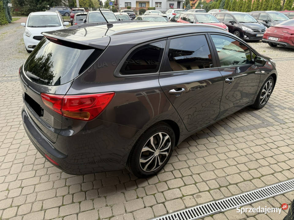 Kia Ceed 14 100 Klimatyzacja Serwis 1Właściciel kurtyny powietrzne Orzech