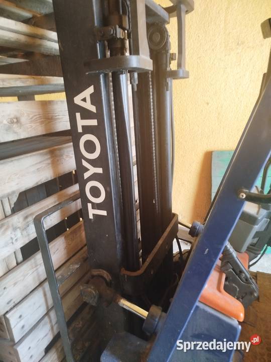 Wózek widłowy Toyota