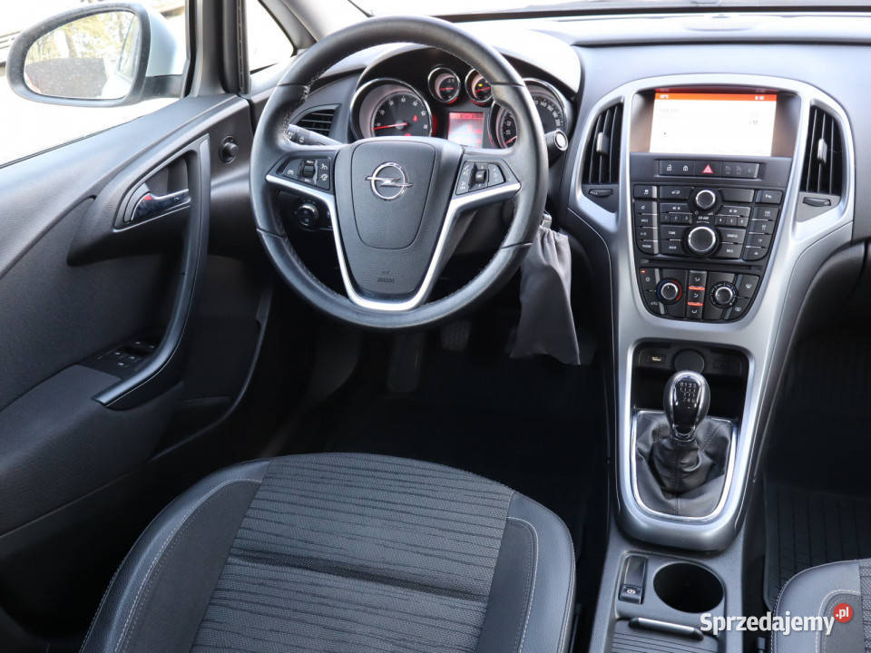 Opel Astra 14 T sprzedam