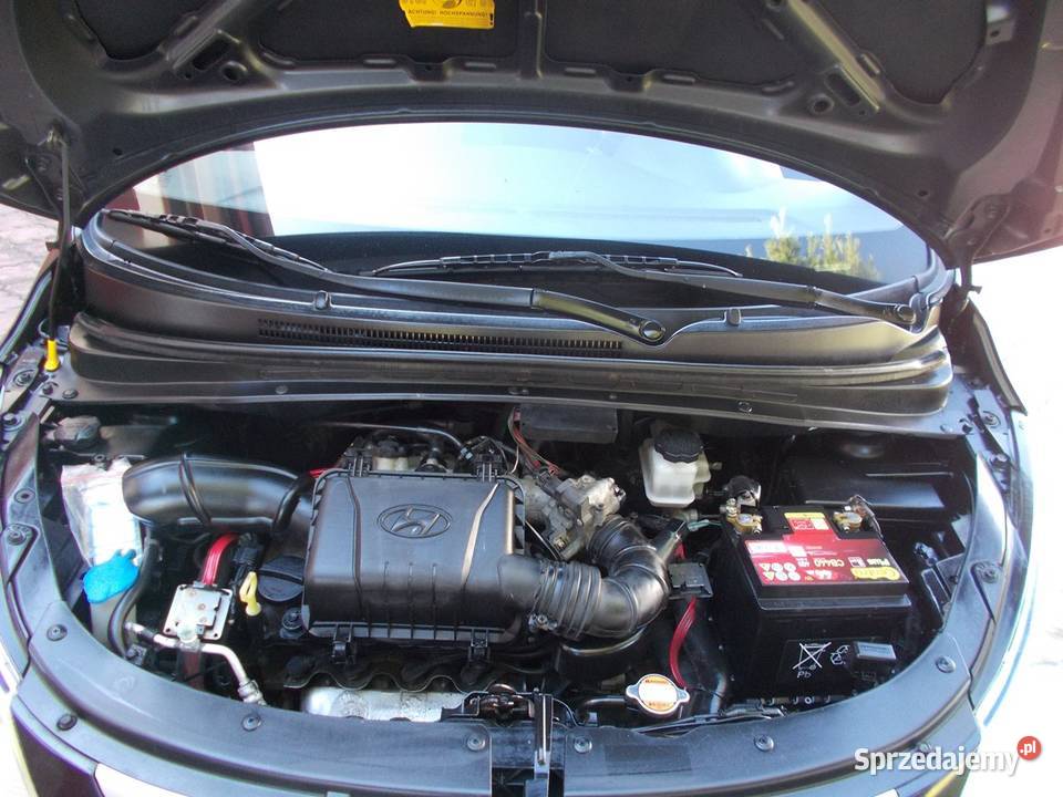 HYUNDAI i10 11 benzyna 2009 r 5 dzwt nieuszkodzony łódzkie