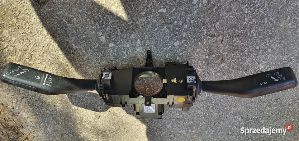 Skoda Citigo LY3D błotnik prawy przód czerwony Jaworzno