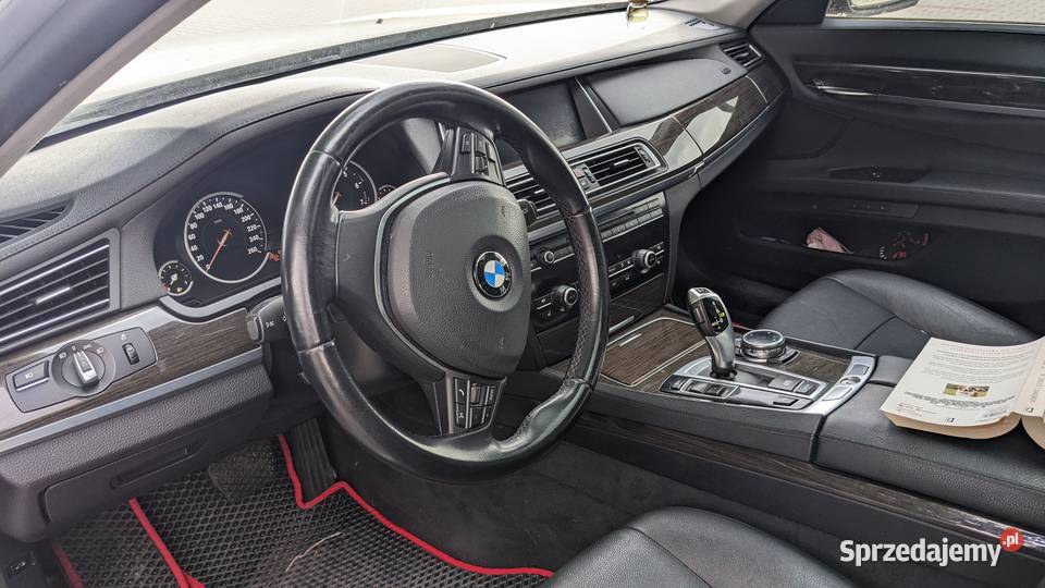 BMW 740 idealny bezwypadkowy mały przebieg aluminiowe felgi Warszawa