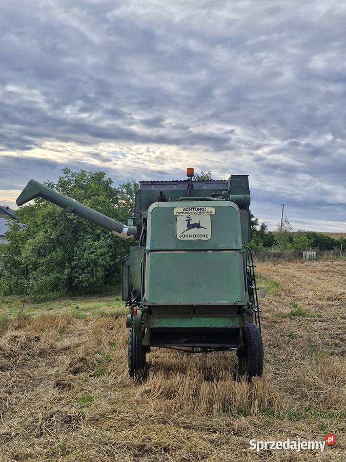 Kombajn zbożowy John Deere 630 John Deere Sieciechowice