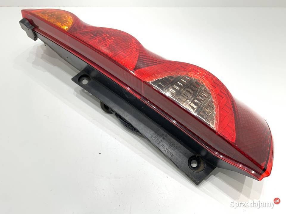 LAMPA PRAWY TYŁ NISSAN NOTE E11 Hatchback 0513