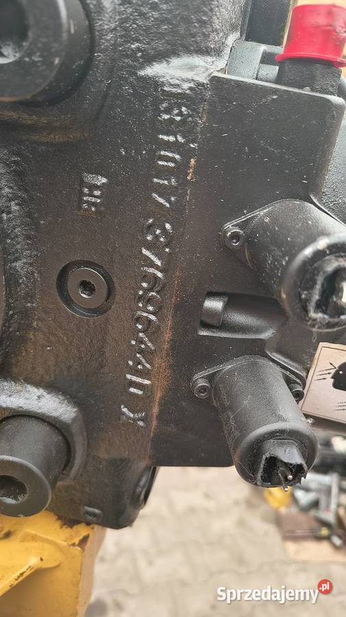 Zawór Rozdzielacz hydrauliczny Parker VOLVO L180 Staszów sprzedam