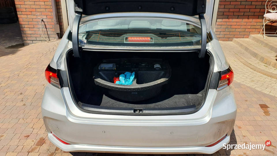 Toyota Corolla 16 132 GAZ 2021 REJ COMFORT Salon nieuszkodzony Aleksandrów Łódzki