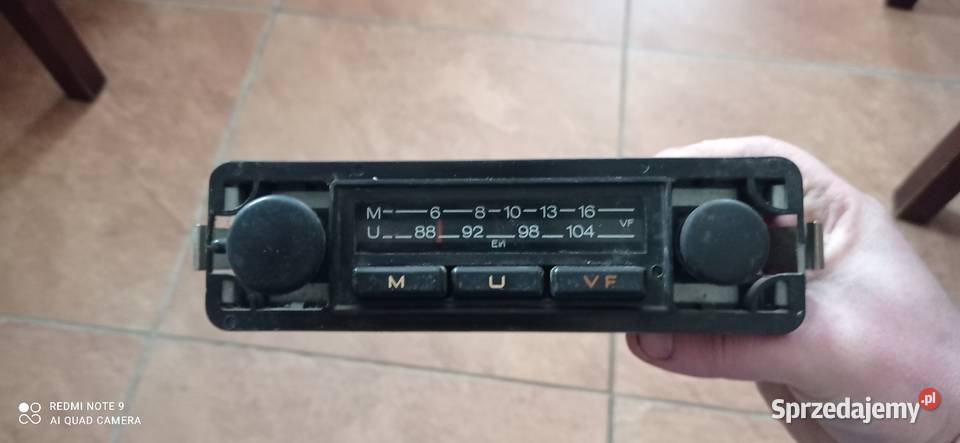 Radio Braunschweig Hitachi 1056 Wyposażenie wnętrza małopolskie Koszyce Małe