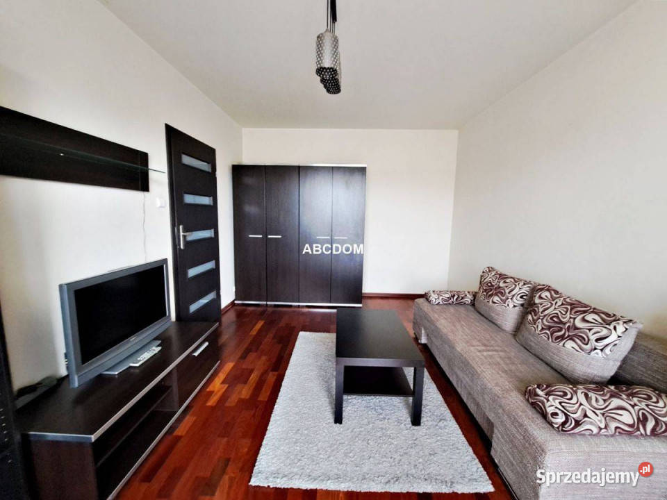 Płaszów dwa pokoje jasna kuchnia 1 piętro pom. użytkowe Kraków