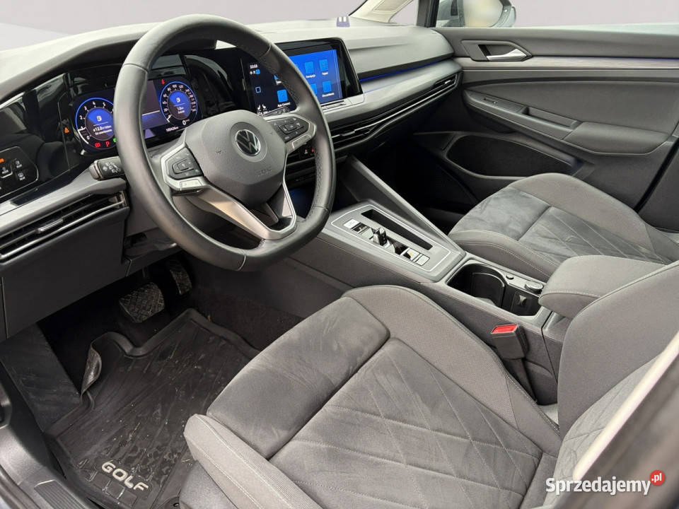 Volkswagen Golf CT294AF15 eTSI EVO Style DSG Pępowo