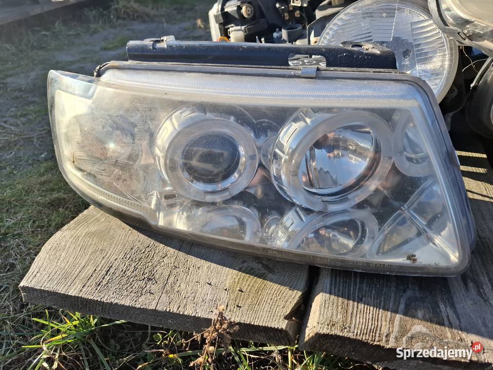 Lampa Prawa Przód Volkswagen Passat B5 Wisznice