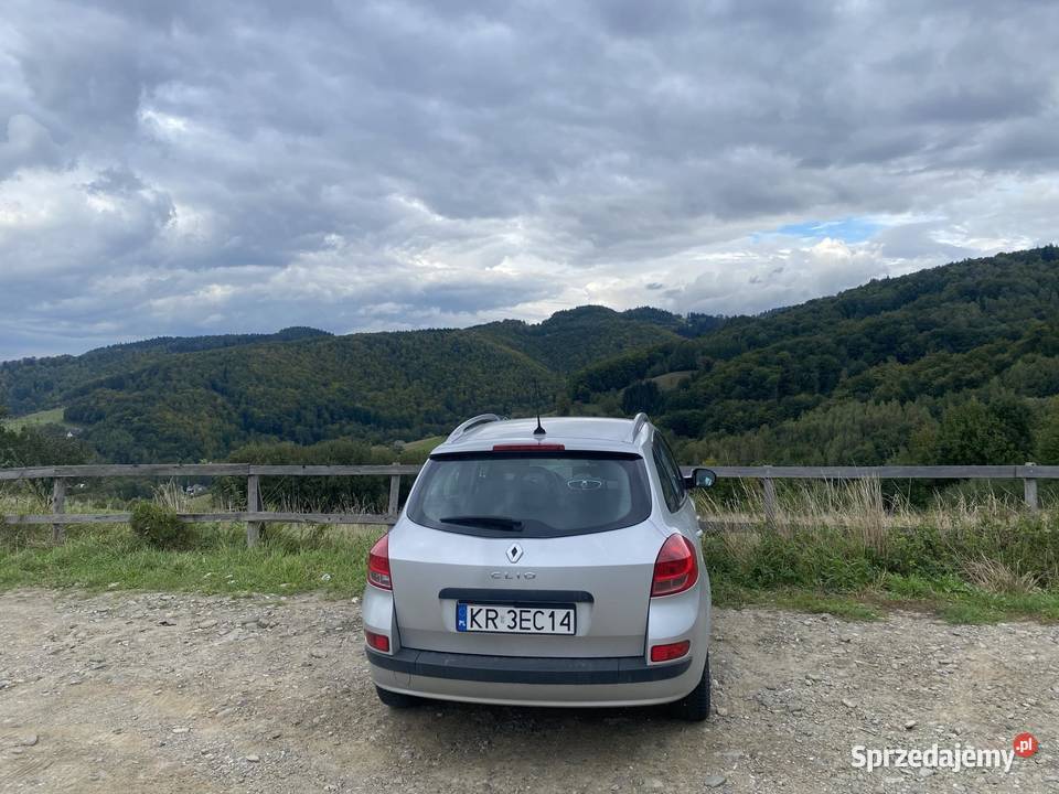 RENAULT CLIO III GRANDTOUR 2011 nieuszkodzony Clio