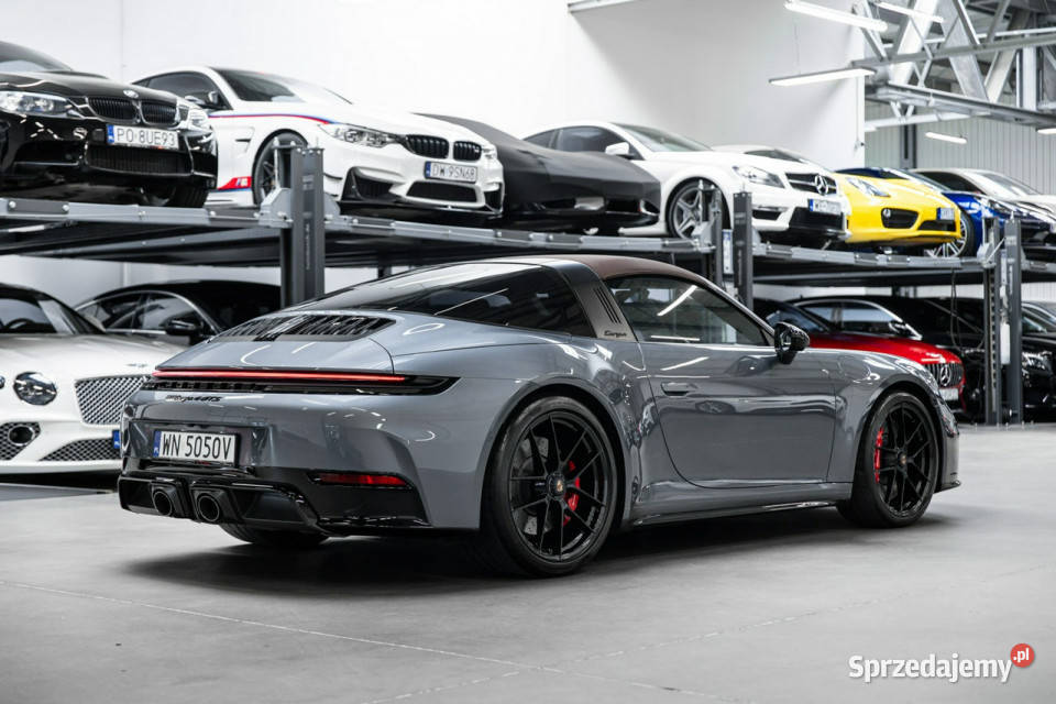 Porsche 911 Targa 4 GTS Lift osi Noktowizor Inno światła do jazdy dziennej Węgrzce