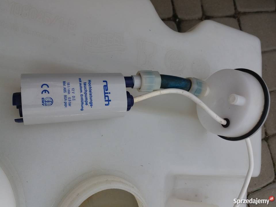 Zbiornik 40 L na wodę czystą z pompką Reich Olsztyn