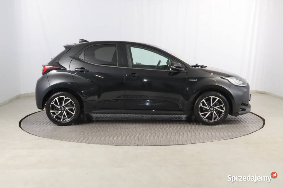 Toyota Yaris 15 VVTi Hybrid Zabrze sprzedam