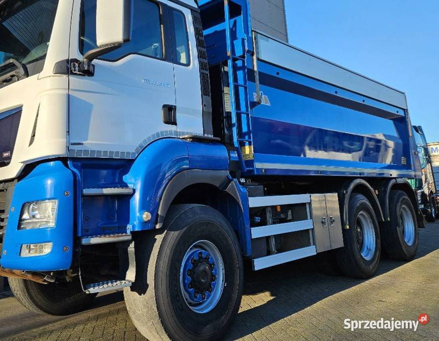 Wyerotka 6x6 ciagnik Man TGS Rok produkcji 2015