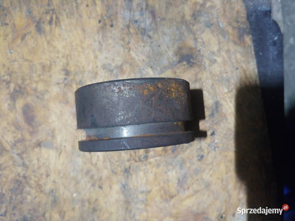 Tuleja dystansowa kombajn Bizon 504024088 Do kombajnów lubelskie Stoczek Łukowski sprzedam