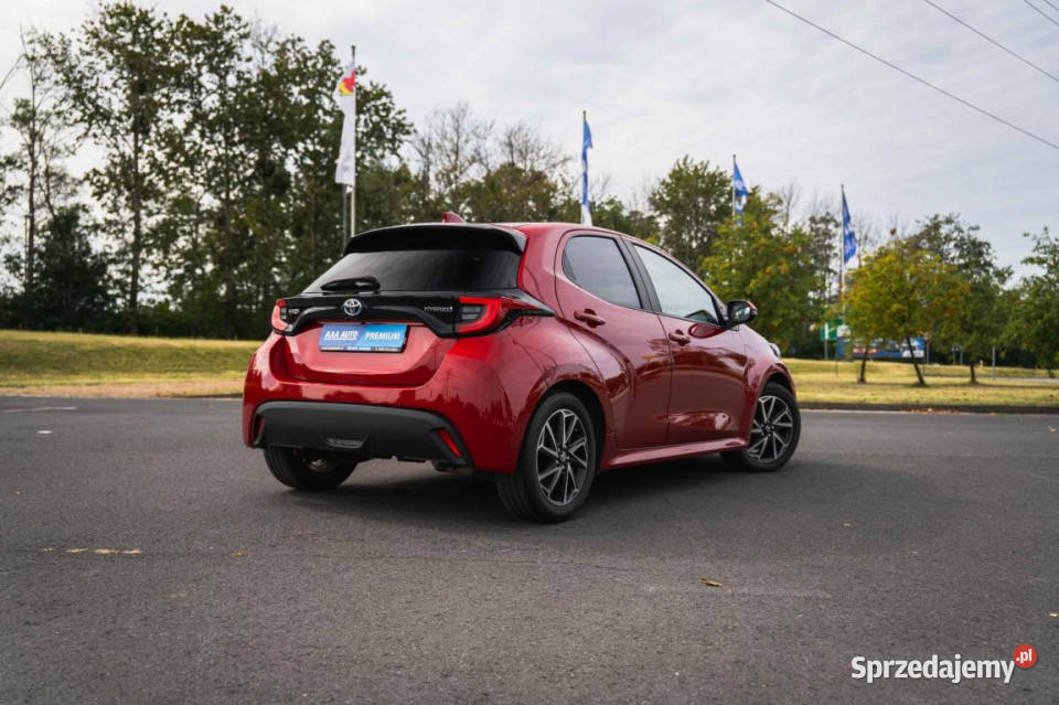 Toyota Yaris 15 VVTi Hybrid Yaris Zabrze