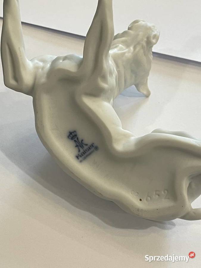 Figurka psa chart porcelana biskwit małopolskie Kraków sprzedam