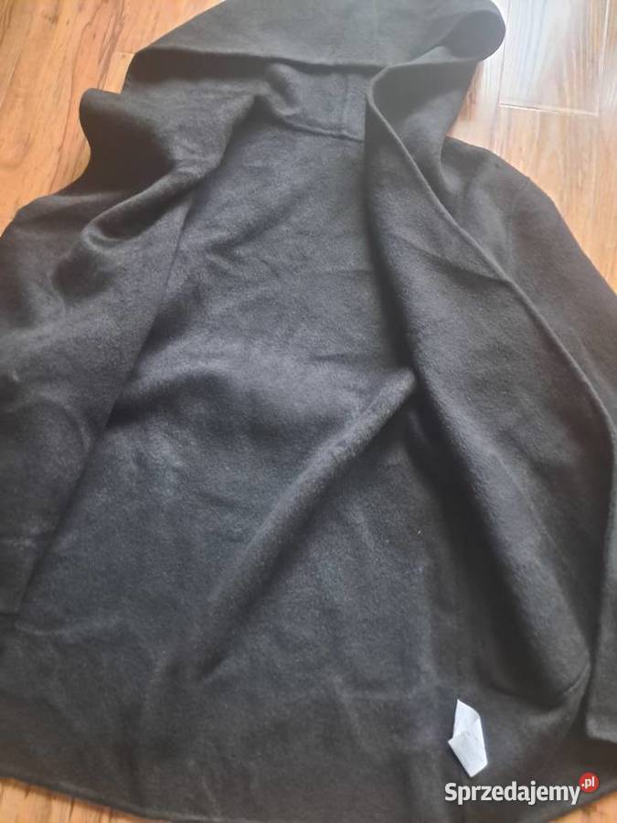 nowy czarny płaszczyk na metce jest M ale to Wiosenna/Jesienna  Sandomierz sprzedam