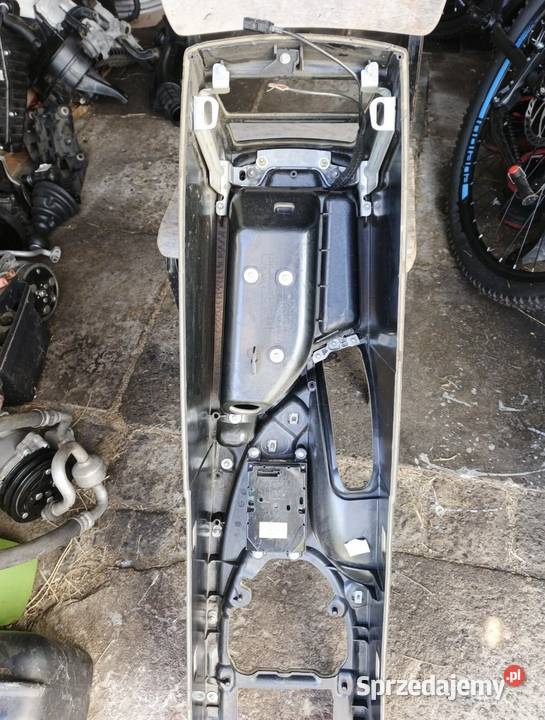 Podłokietnik BMW 5 touring E61 Skarżysko-Kamienna sprzedam