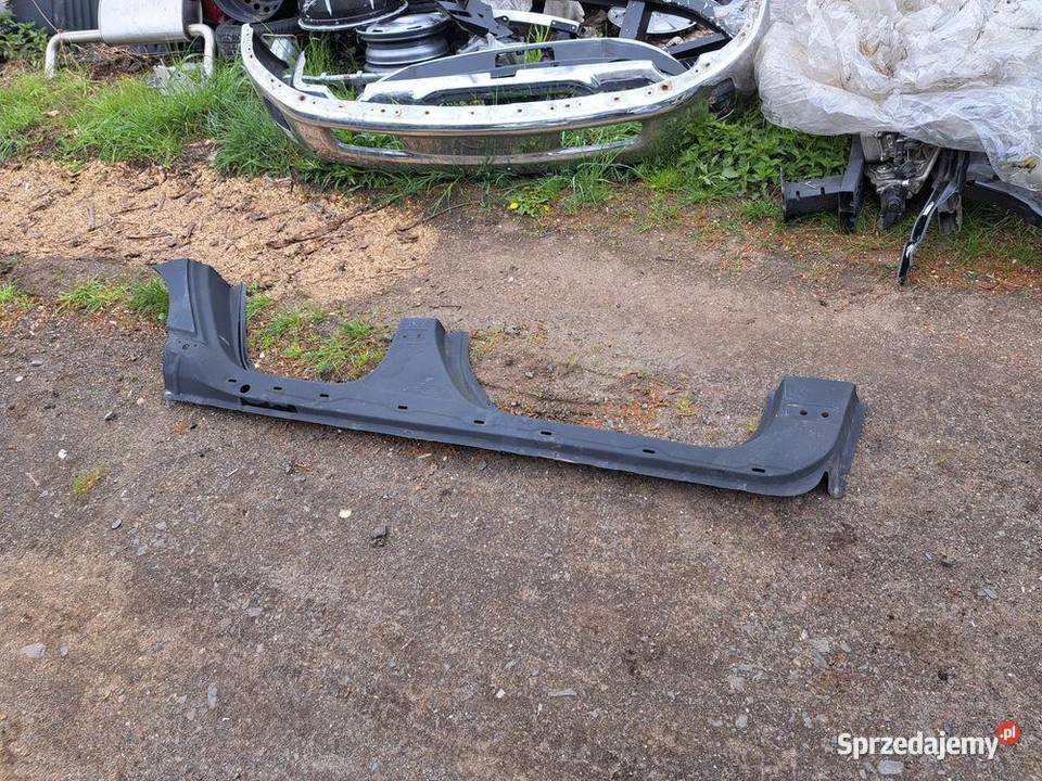 Próg prawy Volvo V40 II 31391642 20122019