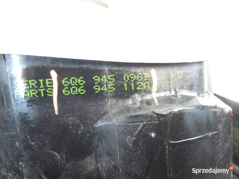 LAMPA PRAWA TYLNA VW POLO IV 9N 6Q6945096B