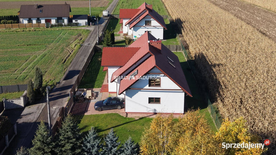 Dom wolnostojący Cianowice Stawowa 237m2 do zamieszkania