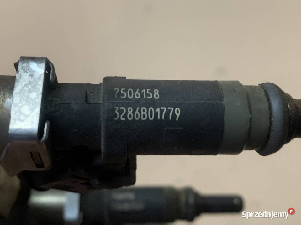 7506158 Listwa wtryskowa bmw 3 e46 lift