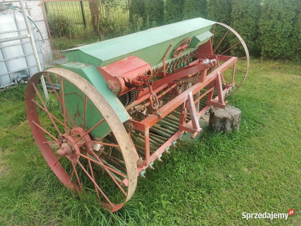 Siewnik zbożowy 19 lejkowy oryginalny Siewniki i sadzarki Zakrzówek
