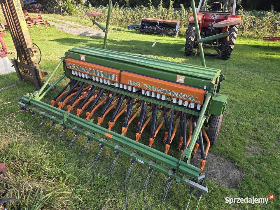 Siewnik AMAZONE D8 SPECIAL 3M