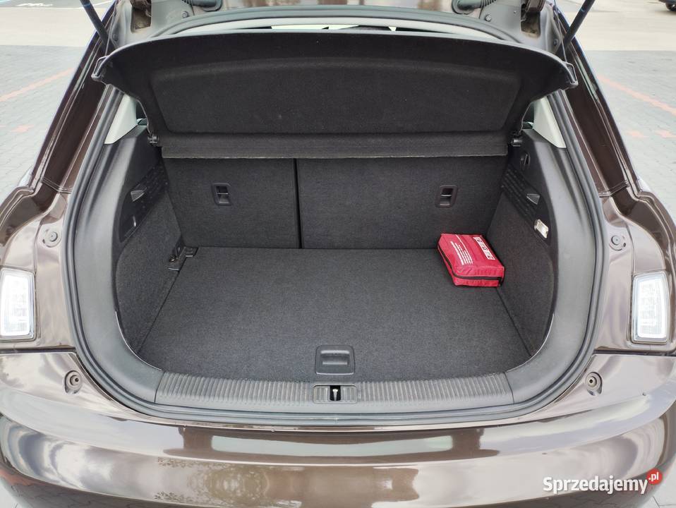 Audi A1 Sportback zadbana nowe opony wymieniony 1598cm3 Koszalin