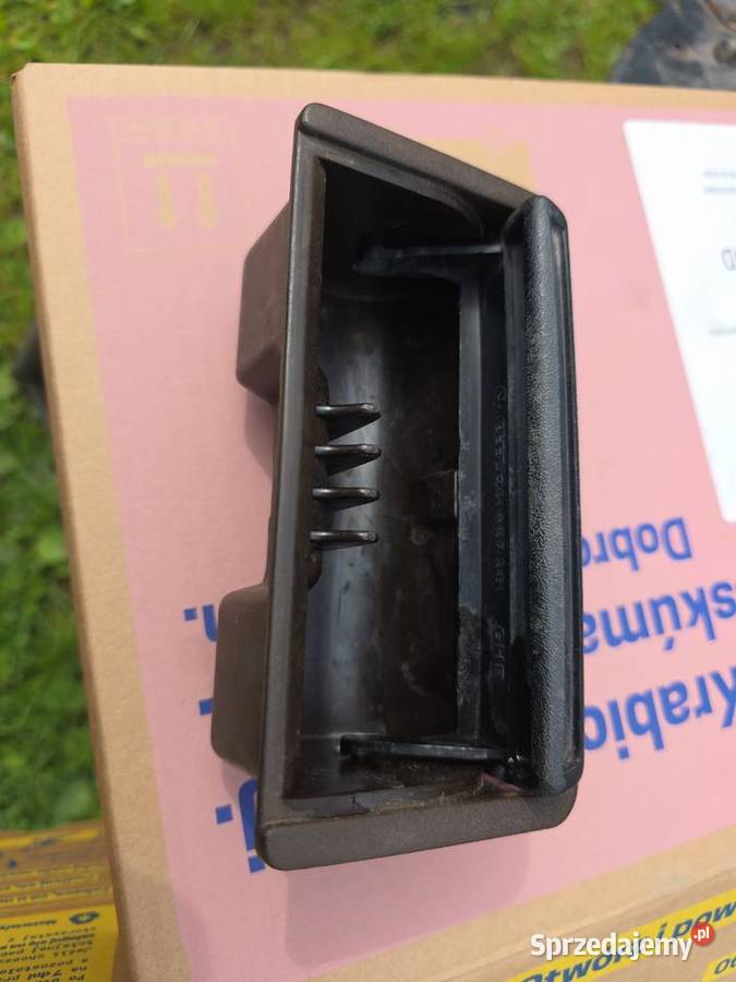 Vw T3 popielniczka brązowa oryginał osobowe Łódź