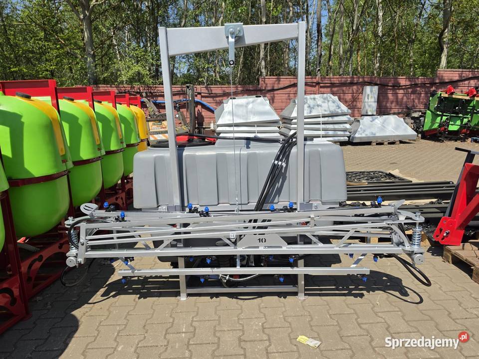 rozszerzony model opryskiwacza zawieszanego Opatów