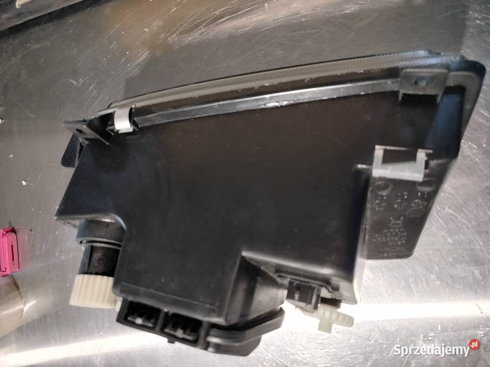 Lampa reflektor prawy Depo do Seat Legnica sprzedam
