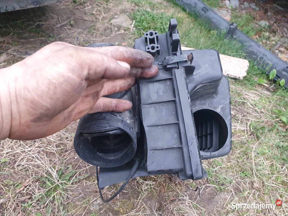 Obudowa filtra powietrza puszka Volvo s70 v70