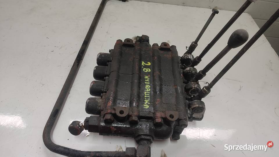ROZDZIELACZ HYDRAULICZNY 4 SEKCYJNY Układ hydrauliczny