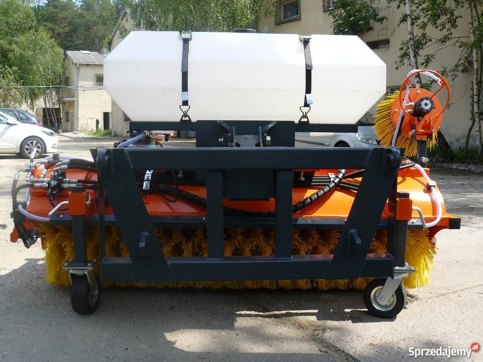 ZAMIATARKAODŚNIEŻARKA DO PLACÓWULICPARKINGÓW podkarpackie Rzeszów