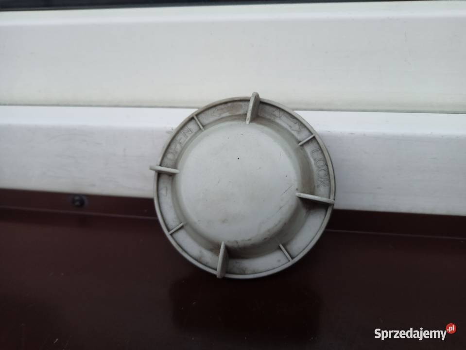 Mazda 626 GE IV dekielek zaślepka reflektora łódzkie Sieradz sprzedam