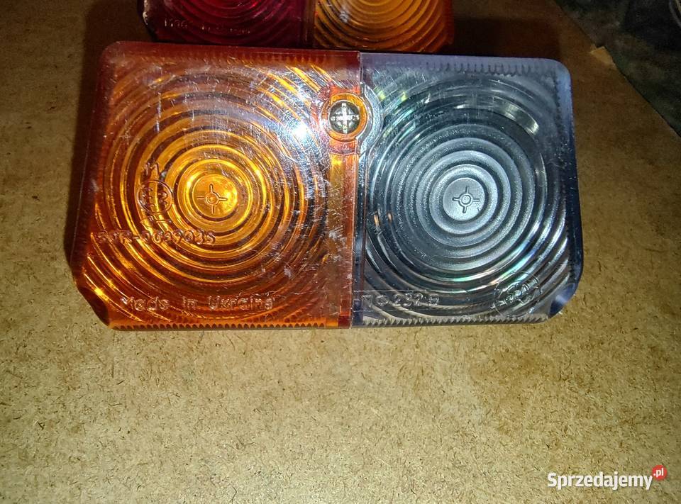 Nowe lampki na błotnik bocznego wózka Dniepr MT Leszno