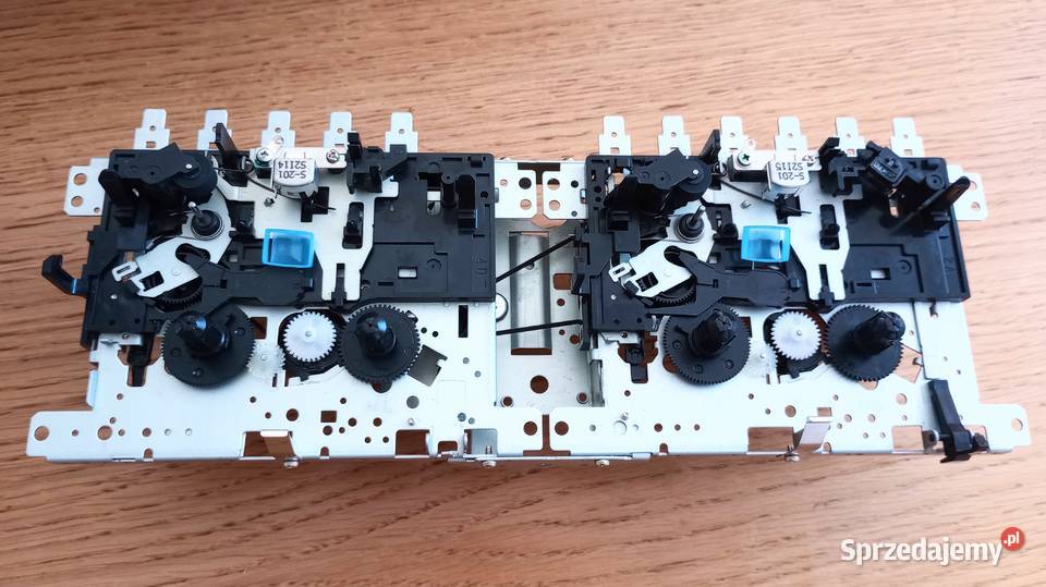 KOMPLETNA MECHANIKA DO MAGNETOFONU DWUKASETOWEGO
