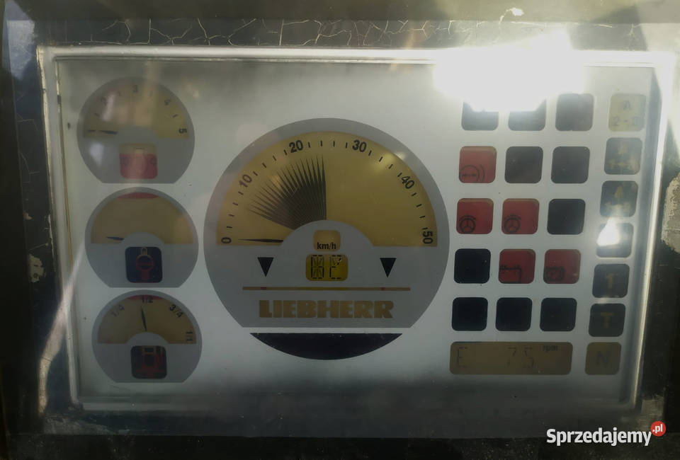 Wyposażenie Kabiny Liebherr przyciski fotel