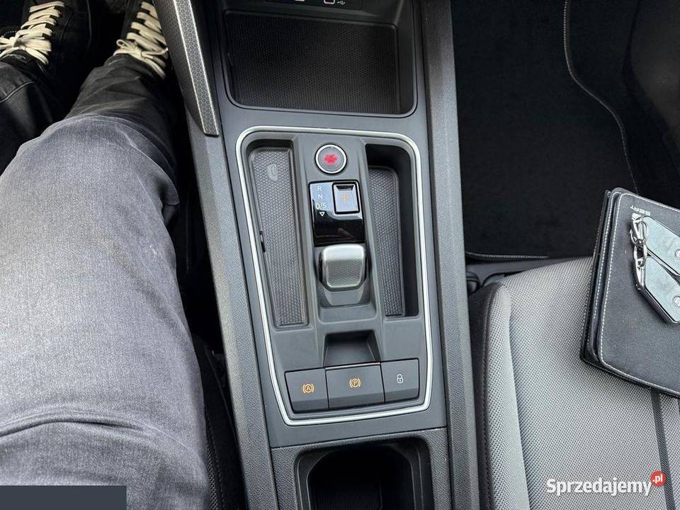 Seat Leon 10 eTSI OPF DSG Xcellence 110 2022r 999cm3 wielkopolskie Krotoszyn