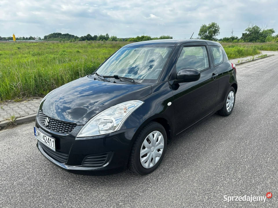 Suzuki Swift Suzuki Swift 1294 Klima Model 2012 autoalarm Syców